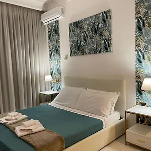 Monky's House , Roma Italia